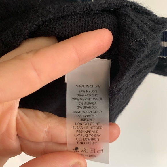 (NWT) COURT & ROWE black Kenmare slouchy Wool Cardigan - Picture 4 of 6